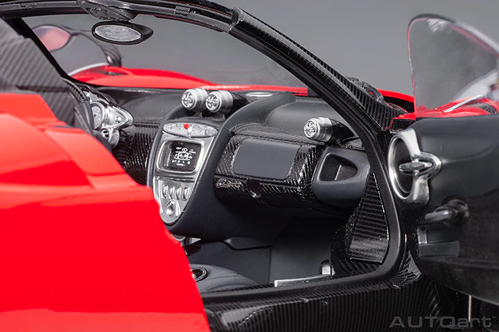 AUTOart Pagani Huayra Roadster Rosso Monza Red Carbon 1:18 - Image 11