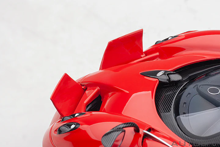 AUTOart Pagani Huayra Roadster Rosso Monza Red Carbon 1:18 - Image 14
