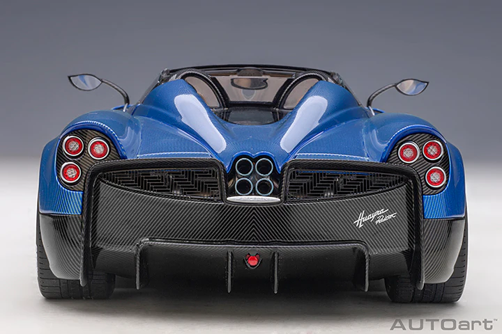 AUTOart Pagani Huayra Roadster Tricolor Blue Carbon Fiber (Full Body) 1:18 - Image 6