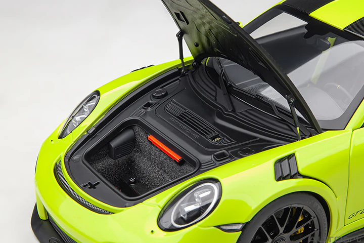 AUTOart Porsche 911 991.2 GT2 RS w/ Weissach Pkg Acid Green 1:18 - Image 11