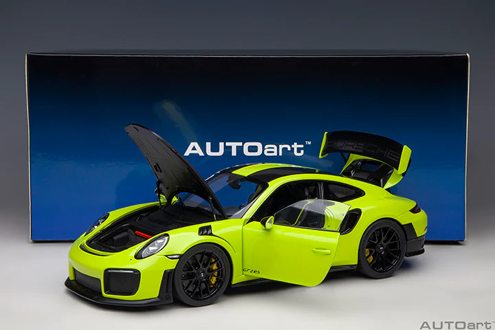 AUTOart Porsche 911 991.2 GT2 RS w/ Weissach Pkg Acid Green 1:18 - Image 20
