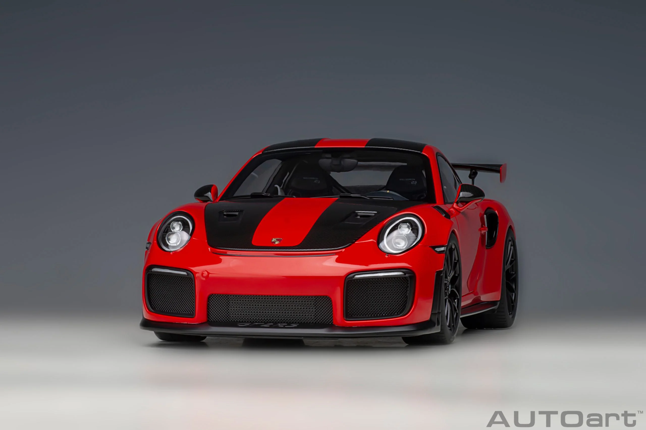 AUTOart Porsche 911 991.2 GT2 RS w/ Weissach Pkg Guards Red 1:18 - Image 16