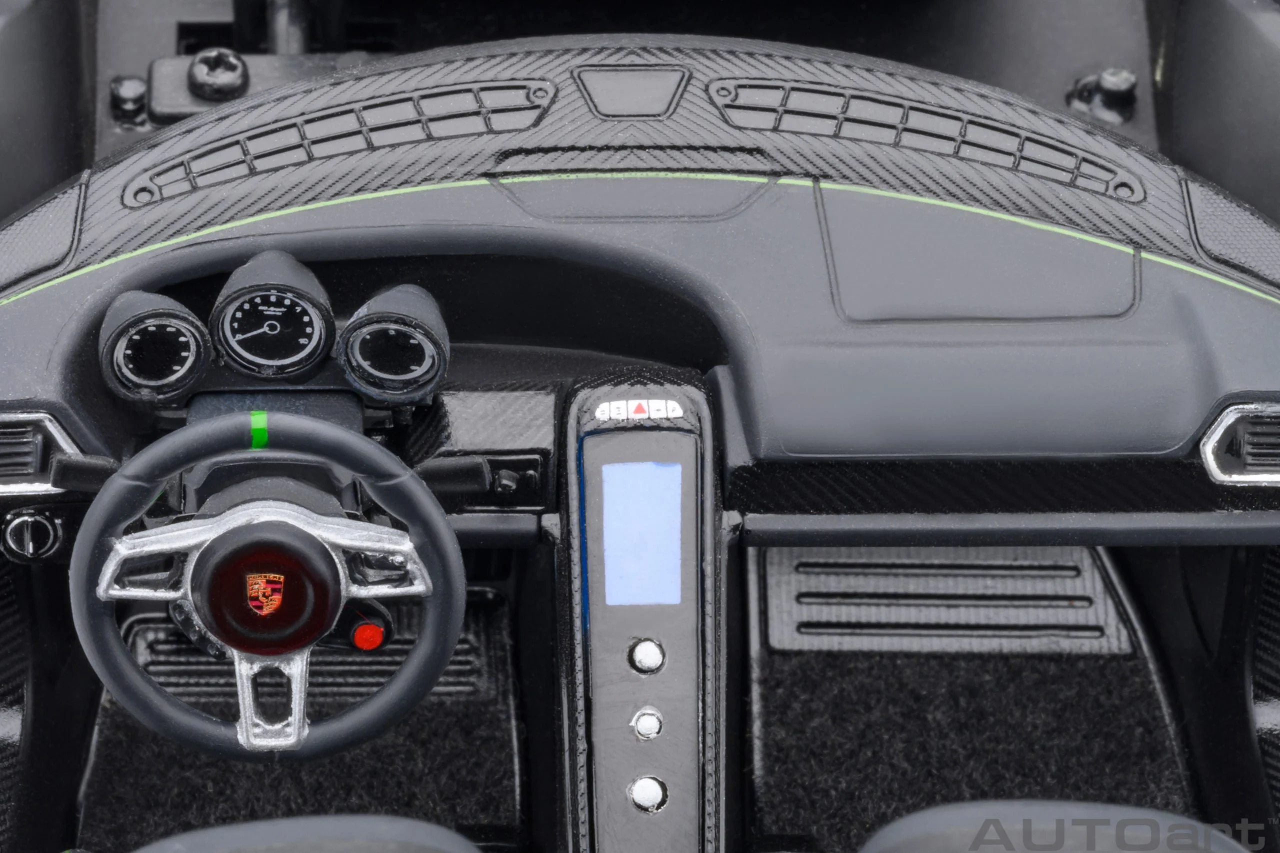 AUTOart Porsche 918 Spyder w/ Weissach Pkg Acid Green 1:18 - Image 17
