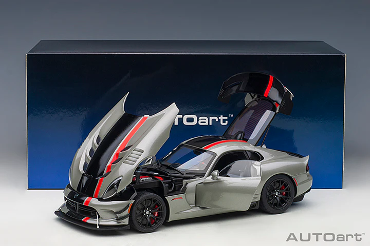 AUTOart 2017 Dodge Viper GTS-R Commemorative Edition ACR Bullet Silver Metallic w/ Black Stripes 1:18 - Image 17