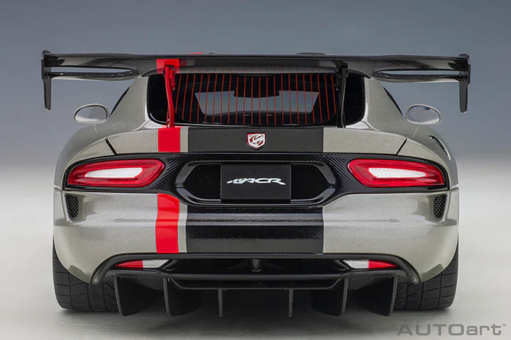AUTOart 2017 Dodge Viper GTS-R Commemorative Edition ACR Bullet Silver Metallic w/ Black Stripes 1:18 - Image 5