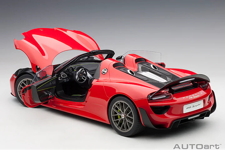 AUTOart Porsche 918 Spyder Weissach Package Guards Red 1:12 - Image 16