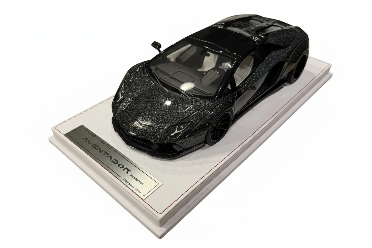 GL Model Lamborghini Aventador Roadster SVJ Sparkling Black 1:18 WITH DISPLAY