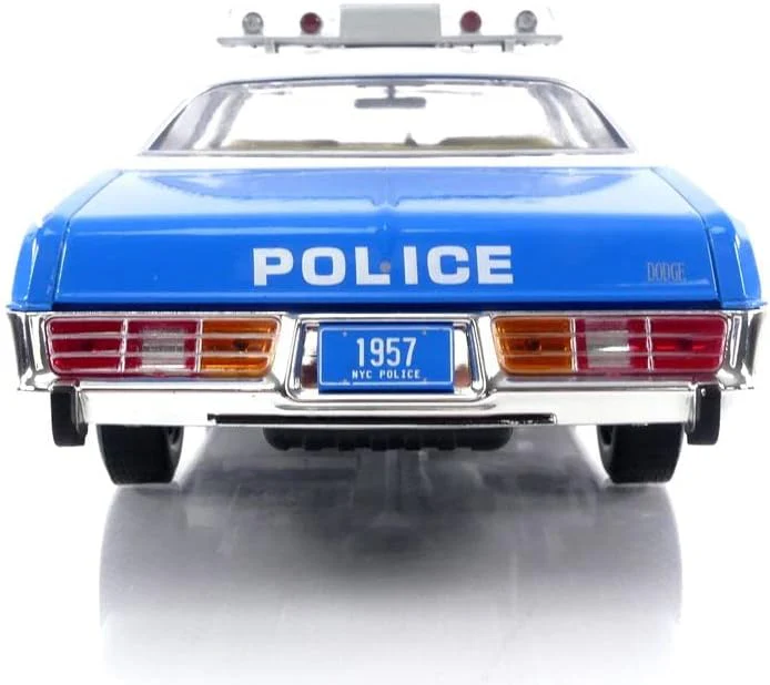 Greenlight 1978 Dodge Monaco NYPD Police Cruiser Blue 1:18 - Image 4