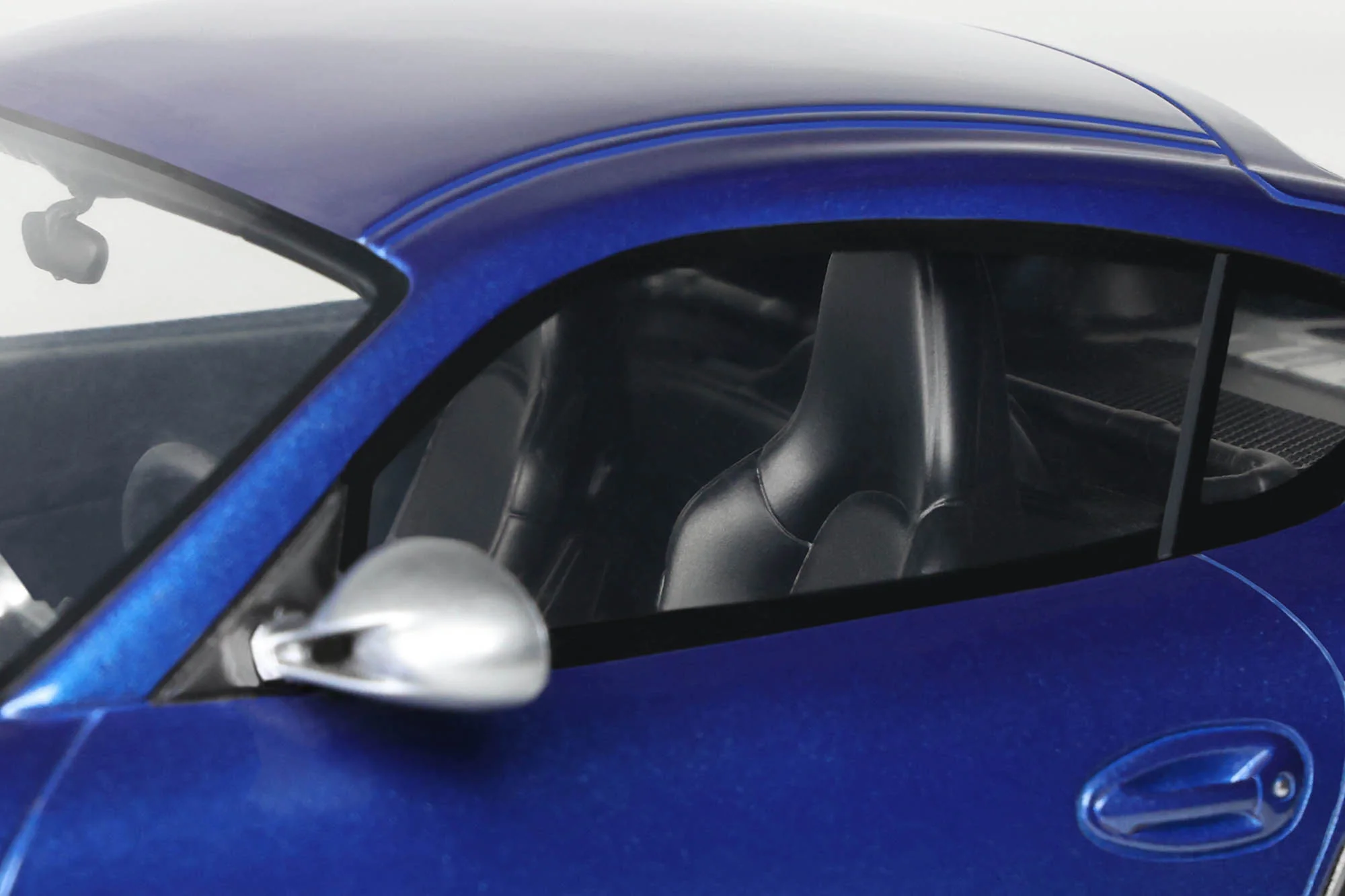 GT Spirit 2012 Porsche 987.2 Cayman R Aqua Blue Metallic 1:18 - Image 14