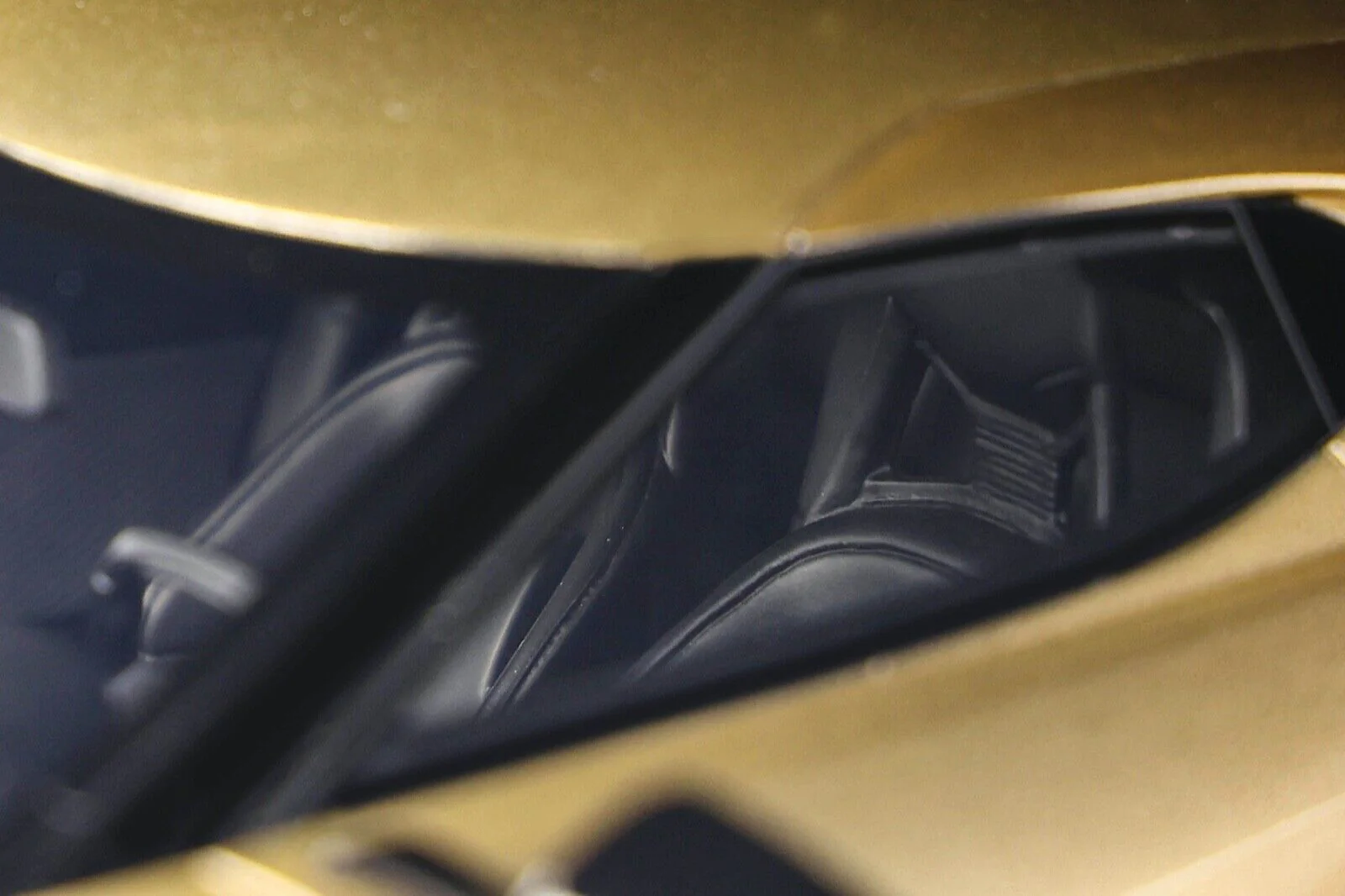 GT Spirit 2022 Ford GT Heritage Edition No 5 Holman Moody Gold 1:18 RESIN - Image 9