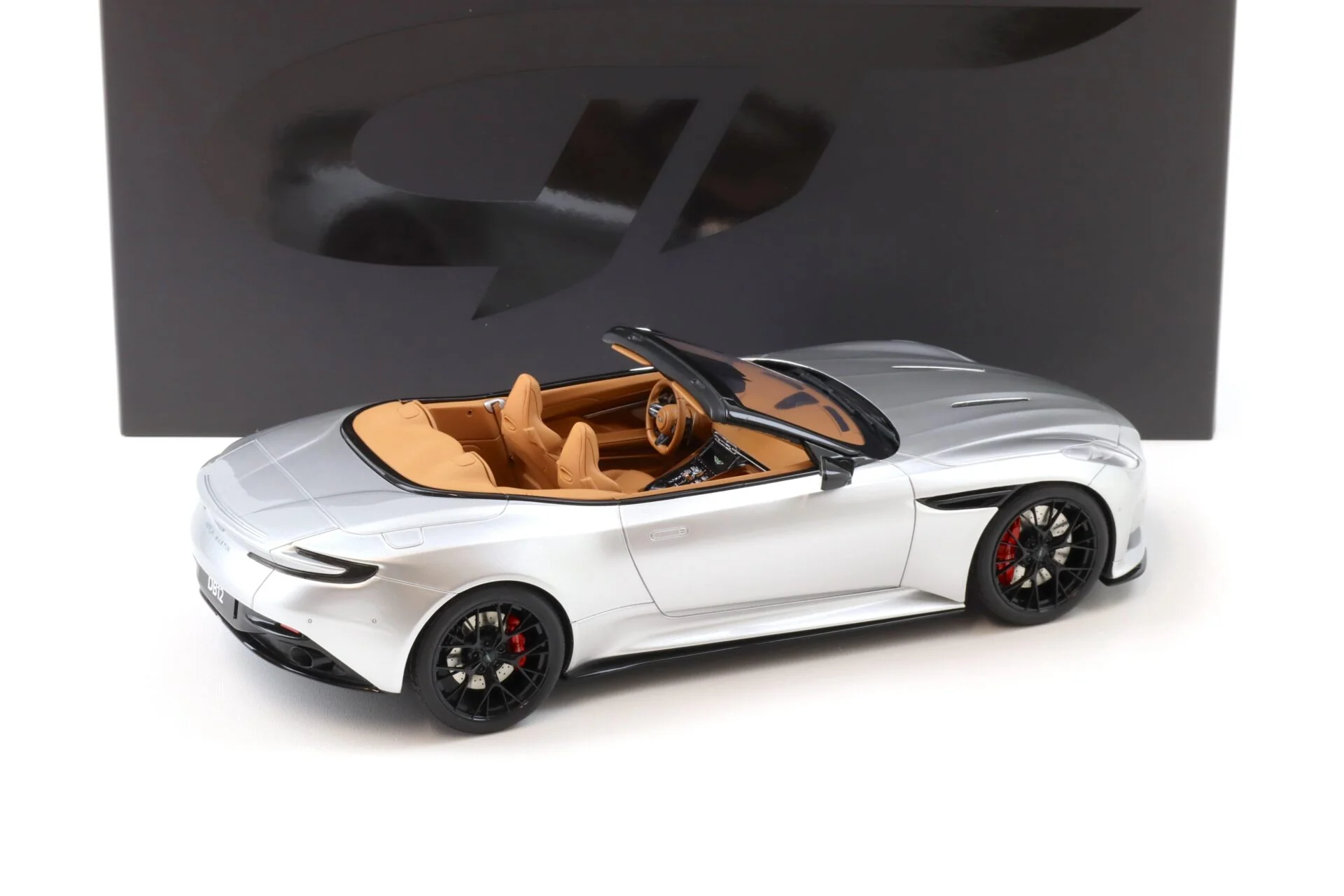 GT Spirit 2023 Aston Martin DB12 Volante Convertible Silver Metallic 1:18 - Image 3