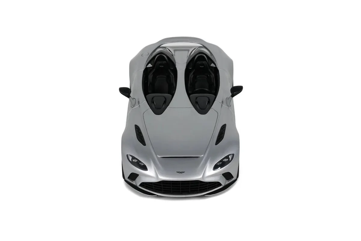 GT Spirit 2023 Aston Martin V12 Speedster Skyfall Silver 1:18 Resin - Image 4