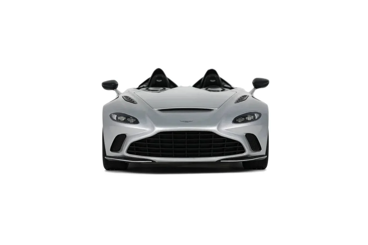 GT Spirit 2023 Aston Martin V12 Speedster Skyfall Silver 1:18 Resin - Image 6