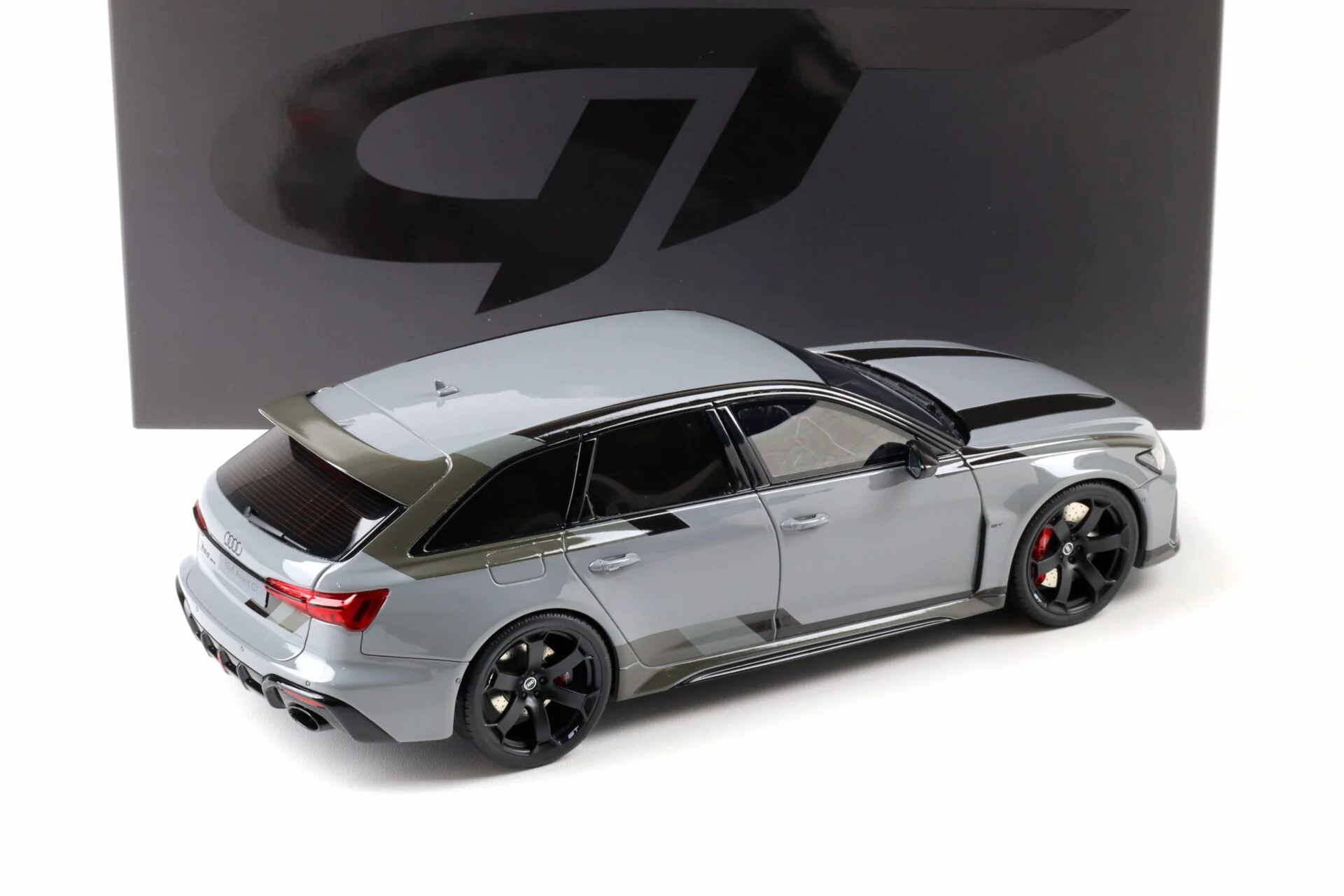 GT Spirit 2024 Audi RS6 Avant GT C8 Grey 1:18 - Image 3