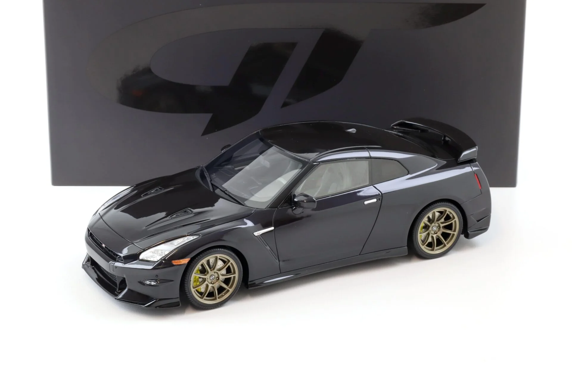 GT Spirit 2024 Nissan GT-R (R35) Skyline T-Spec Takumi Edition Purple 1:18