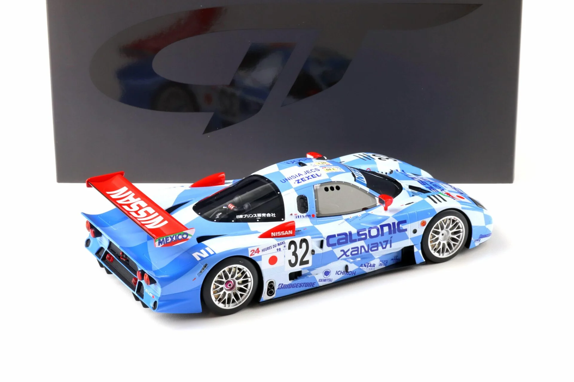 GT Spirit Nissan R390 GT1 3.5L Turbo Team Nissan Motorsport #32 Le Mans 1998 1:18 - Image 3