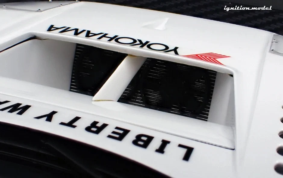 Ignition-Model 2023 Ferrari F40 LBWK LB-Works 40 Japan White 1:18 - Image 10