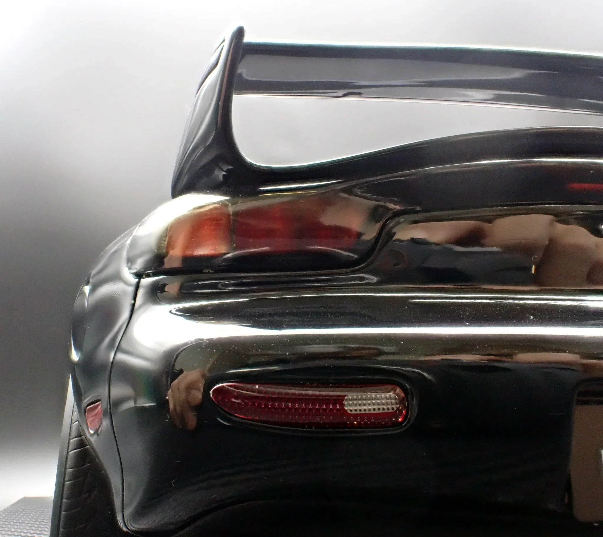 Ignition-Model Mazda RX-7 (FD3S) MazdaSpeed A-Spec Black 1:18 - Image 4