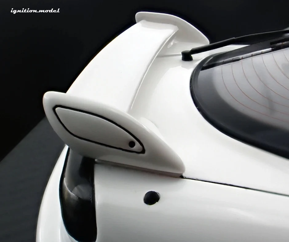 Ignition-Model Mazda RX-7 (FD3S) Spirit R Type A White 1:18 - Image 16