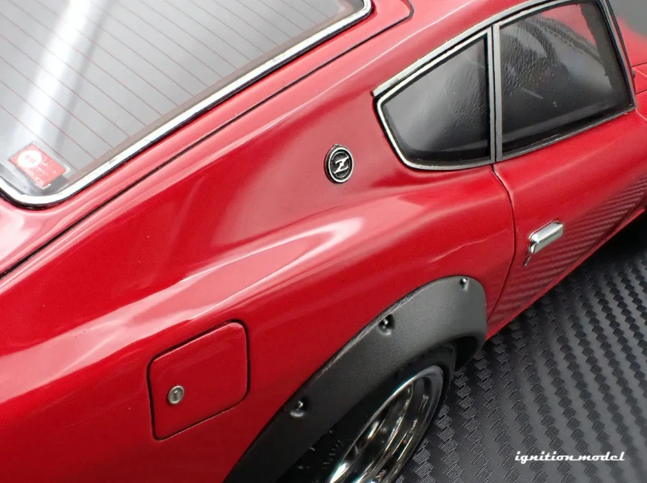 Ignition-Model Nissan Fairlady 240ZG HS30 Red 1:18 - Image 12