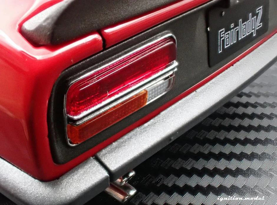 Ignition-Model Nissan Fairlady 240ZG HS30 Red 1:18 - Image 19