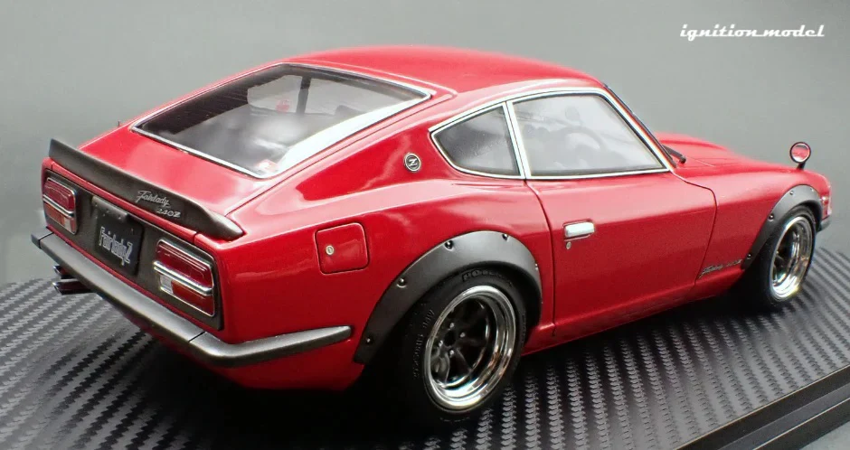 Ignition-Model Nissan Fairlady 240ZG HS30 Red 1:18 - Image 5