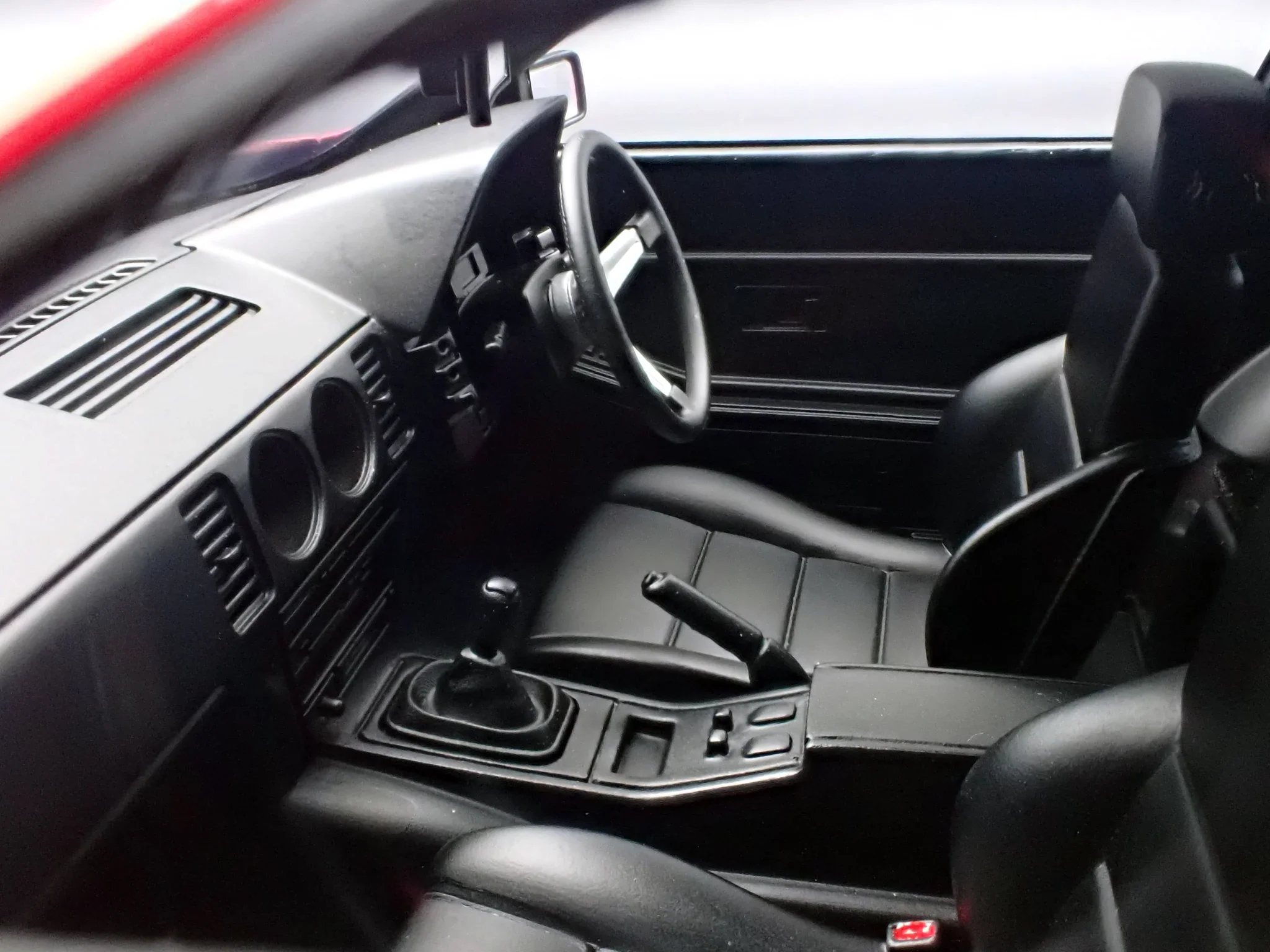 Ignition-Model Nissan Fairlady Z 300 ZR Z31 2-Seater RHD Red 1:18 - Image 16
