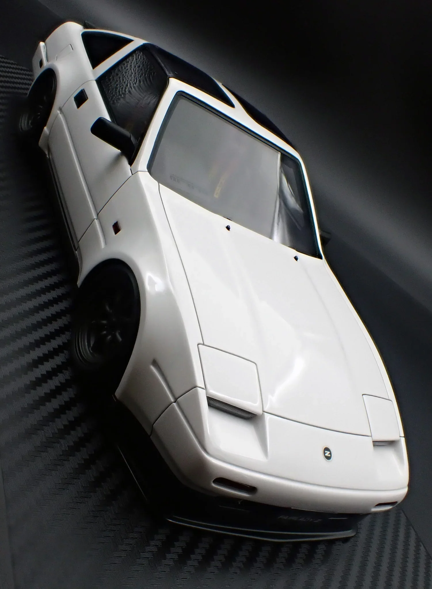 Ignition-Model Nissan Fairlady Z 300 ZR Z31 2-Seater RHD White 1:18 - Image 5