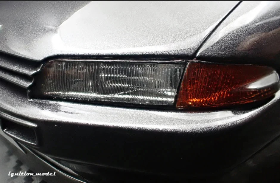 Ignition-Model Nissan Skyline GT-R R32 (BN32) V-Spec II Initial D Gun Grey Metallic 1:18 - Image 20