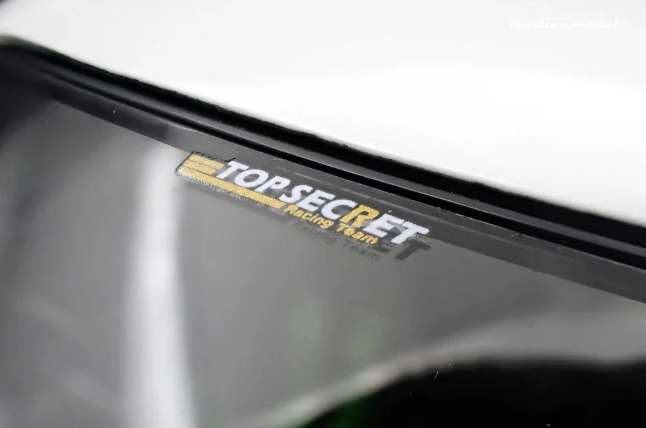 Ignition-Model Nissan Skyline GT-R R34 (BNR34) Top Secret 34GT-R RHD White 1:18 - Image 39