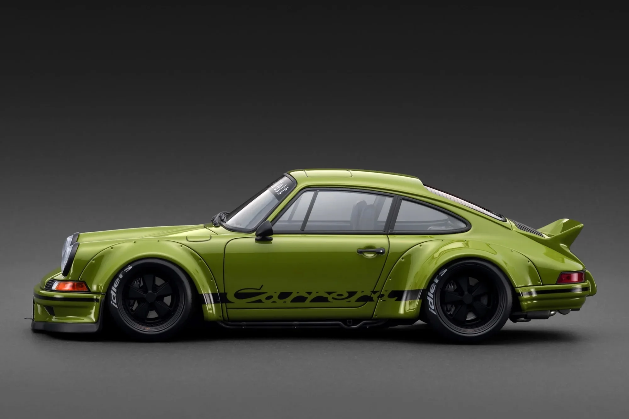 Ignition-Model Porsche 911 F Series Backdate RWB Coupe Green 1:18 - Image 3