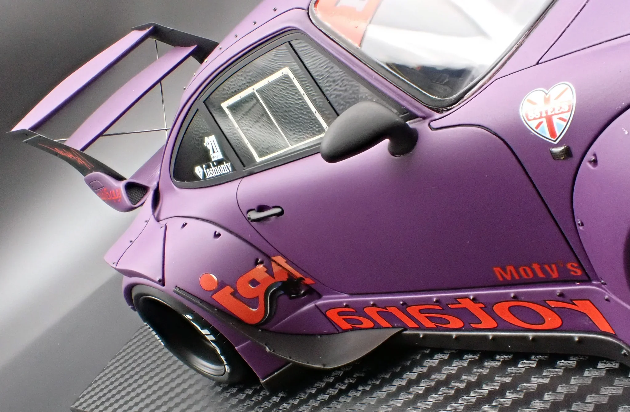 Ignition Model Porsche 993 RWB Widebody "Rotana" Matte Purple 1:18 - Image 13