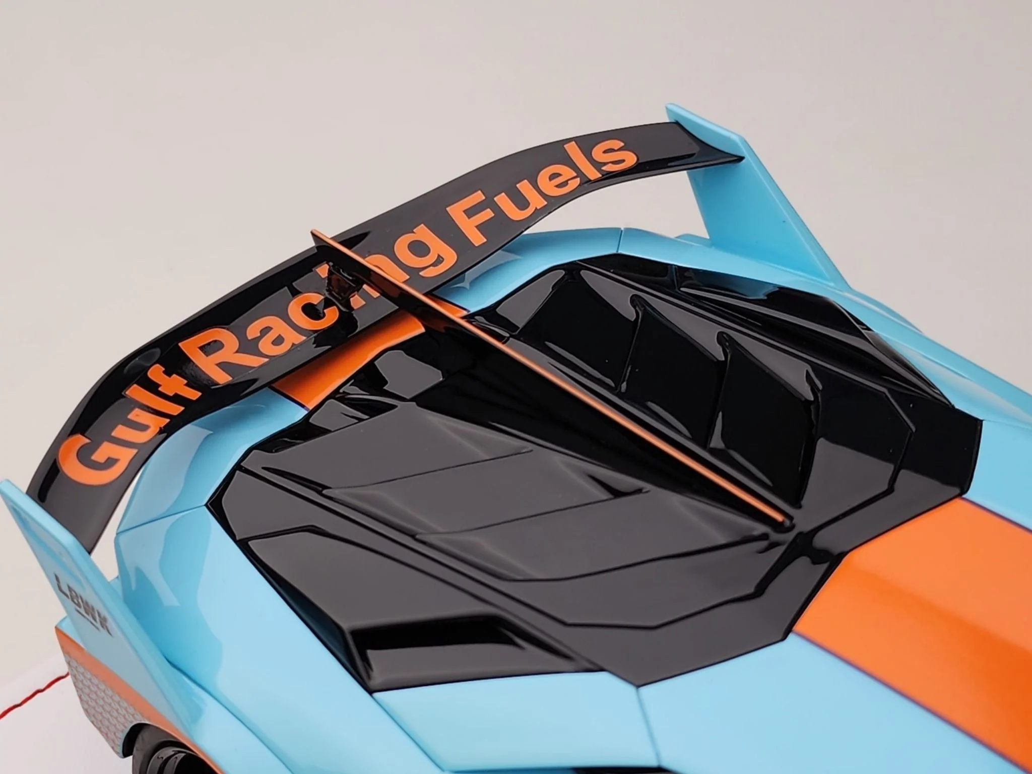 Ivy Merit Lamborghini Aventador GT Evo Gulf Blue 1:18 WITH DISPLAY - Image 5