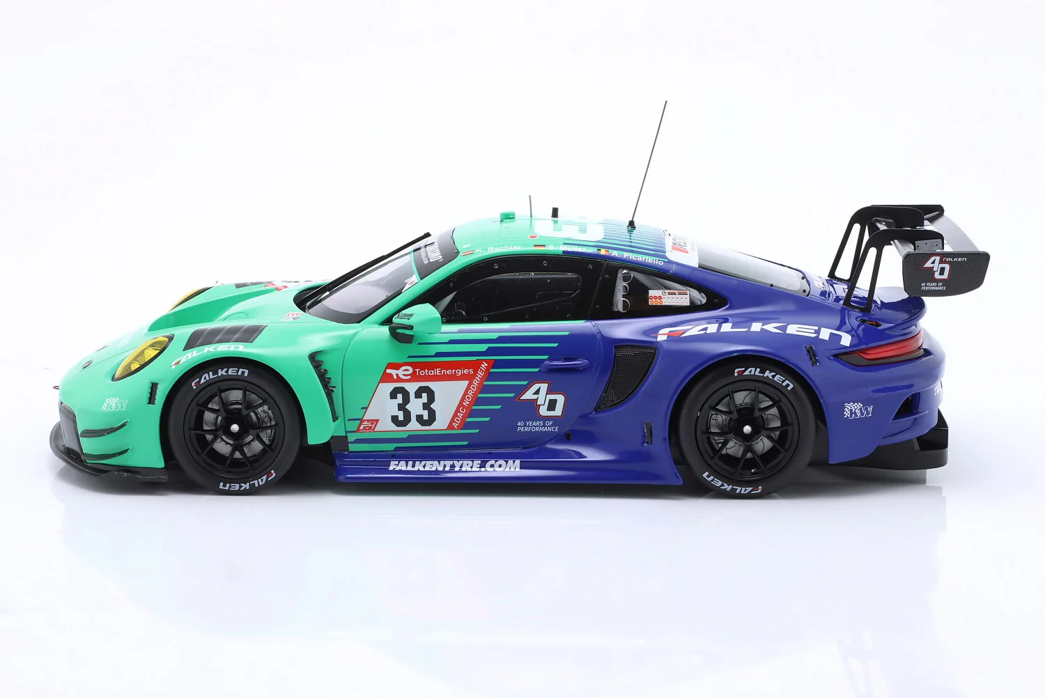 Ixo 2023 Porsche 911 992 GT3 R Team Falken Motorsports No 33 24hr Nurburgring 1:18 - Image 6