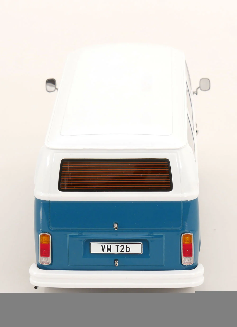 KK Scale 1972 Volkswagen T2b Minibus Blue & White 1:18 - Image 5