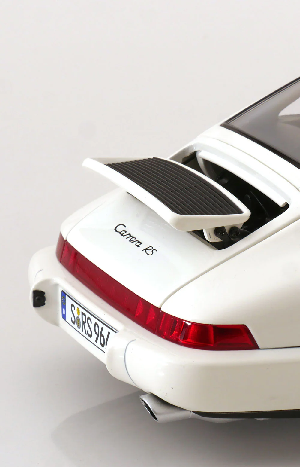 KK Scale 1992 Porsche 911 (964) RS Coupe w/ Speedline Wheels White 1:12 - Image 4