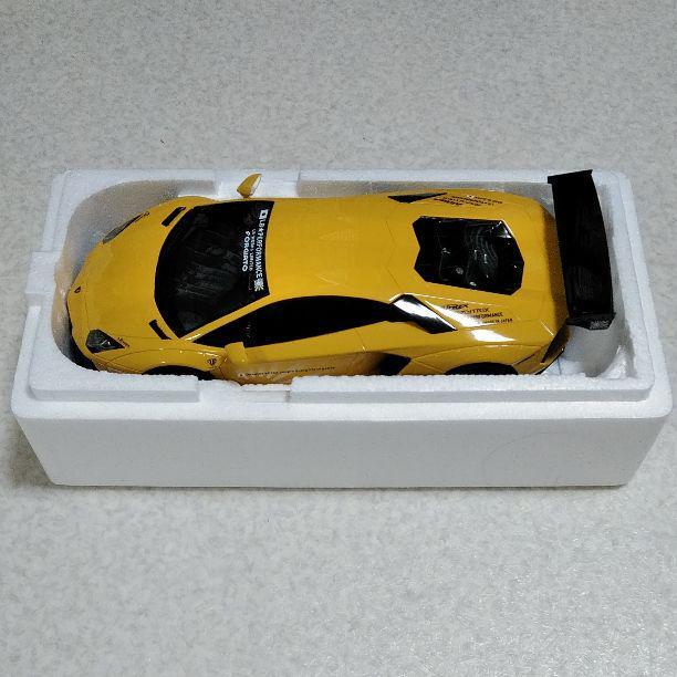 Kyosho Lamborghini Aventador LB Works Yellow 1:18 - Image 6