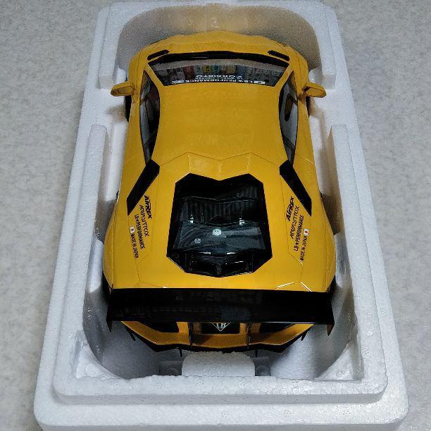 Kyosho Lamborghini Aventador LB Works Yellow 1:18 - Image 8