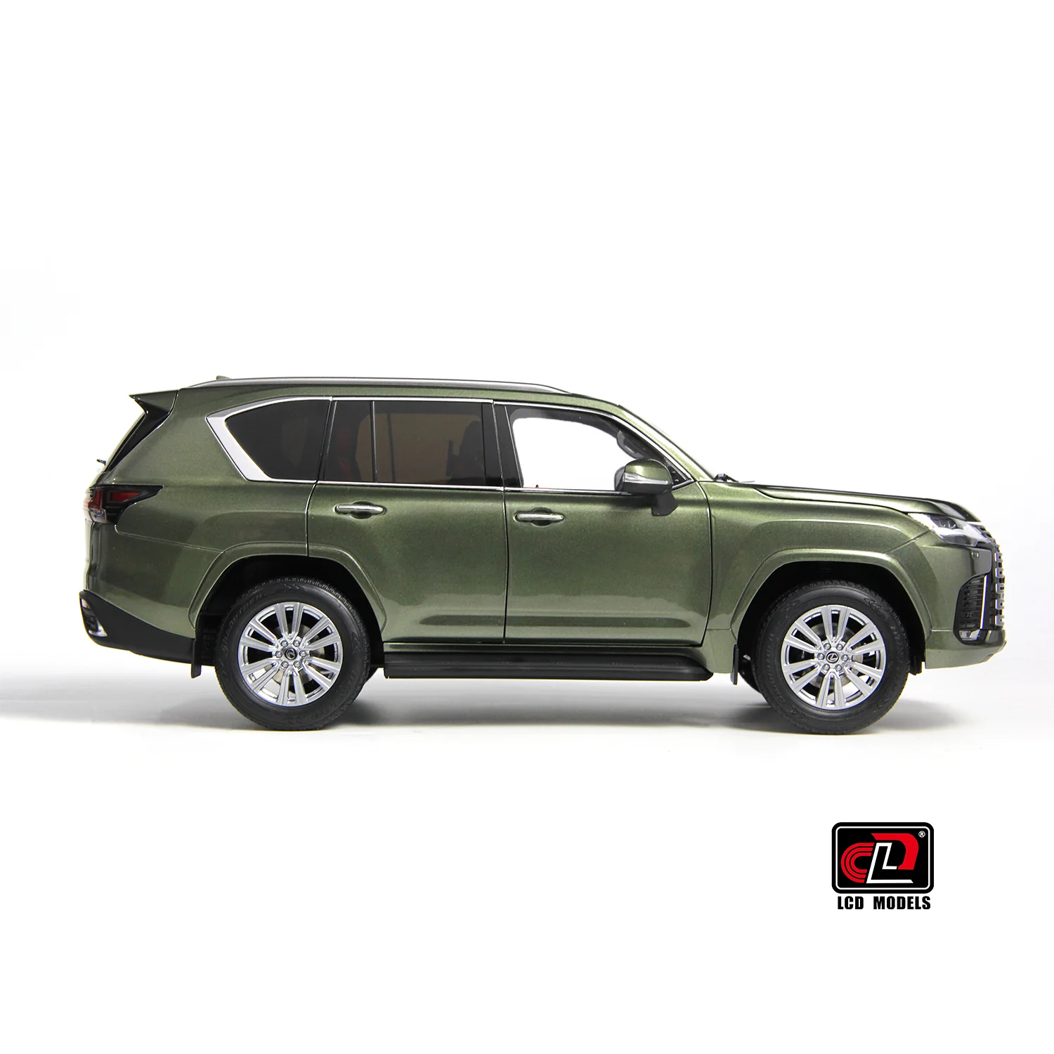 LCD 2024 Lexus LX600 Nori Green 1:18 - Image 4