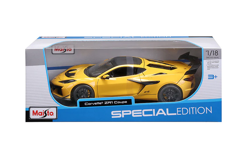 Maisto 2024 Chevy Corvette C8 ZR1 Yellow 1:18 - Image 4