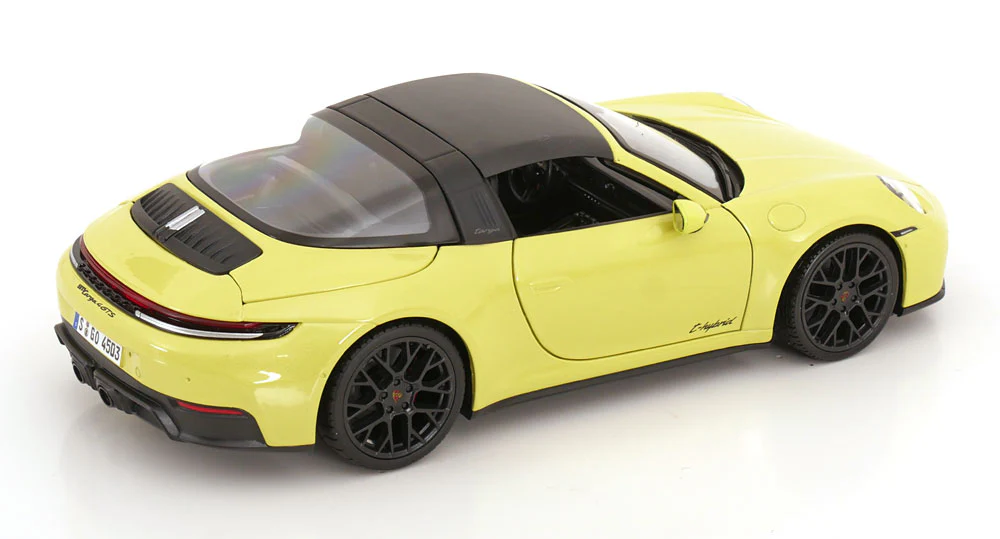 Maisto Porsche 911 992.2 Targa 4 GTS Hybrid Light Yellow 1:18 - Image 3