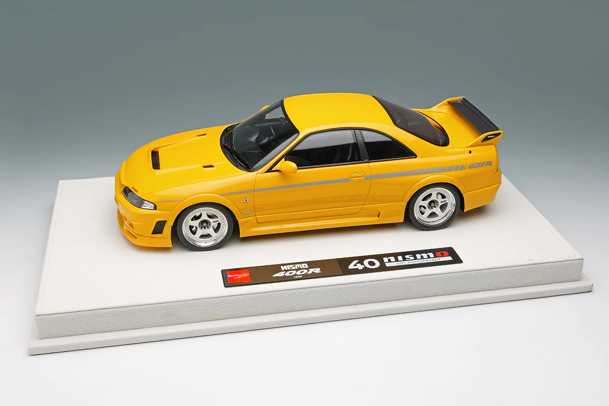 Make Up Co., Ltd / Eidolon 1996 Nissan Skyline 400R GT-R (BNR33) NISMO Yellow WITH DISPLAY 1:18 - Image 3
