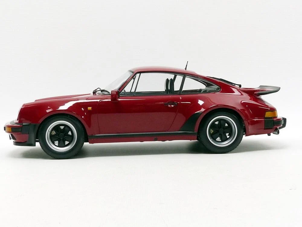 Minichamps 1977 Porsche 911 Turbo 930 Coupe Carmine Red 1:12 - Image 4