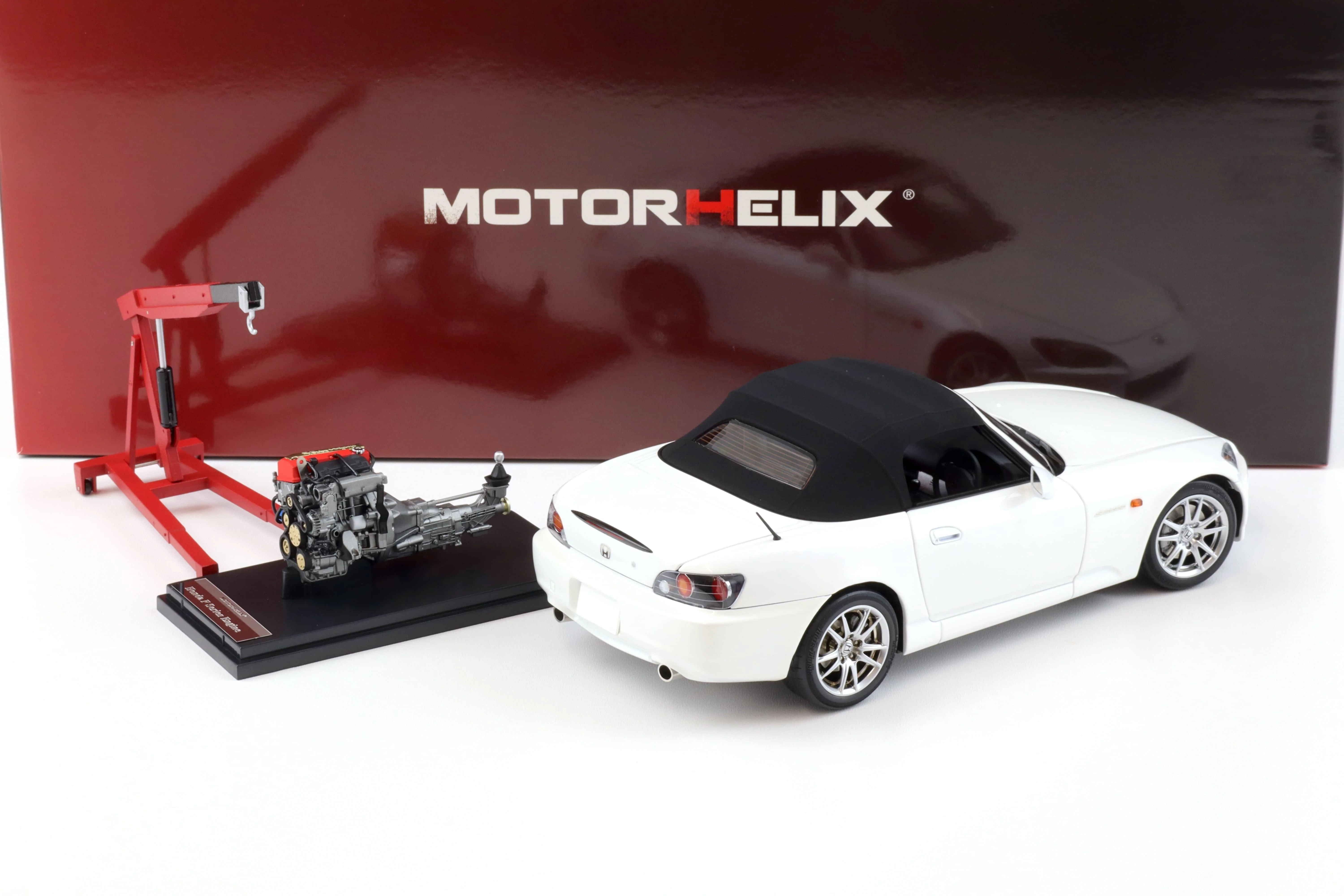 Motorhelix 2000 Honda S2000 (AP2) w/ Engine & Convertible Tops, Grand Prix White 1:18 LIMITED - Image 5