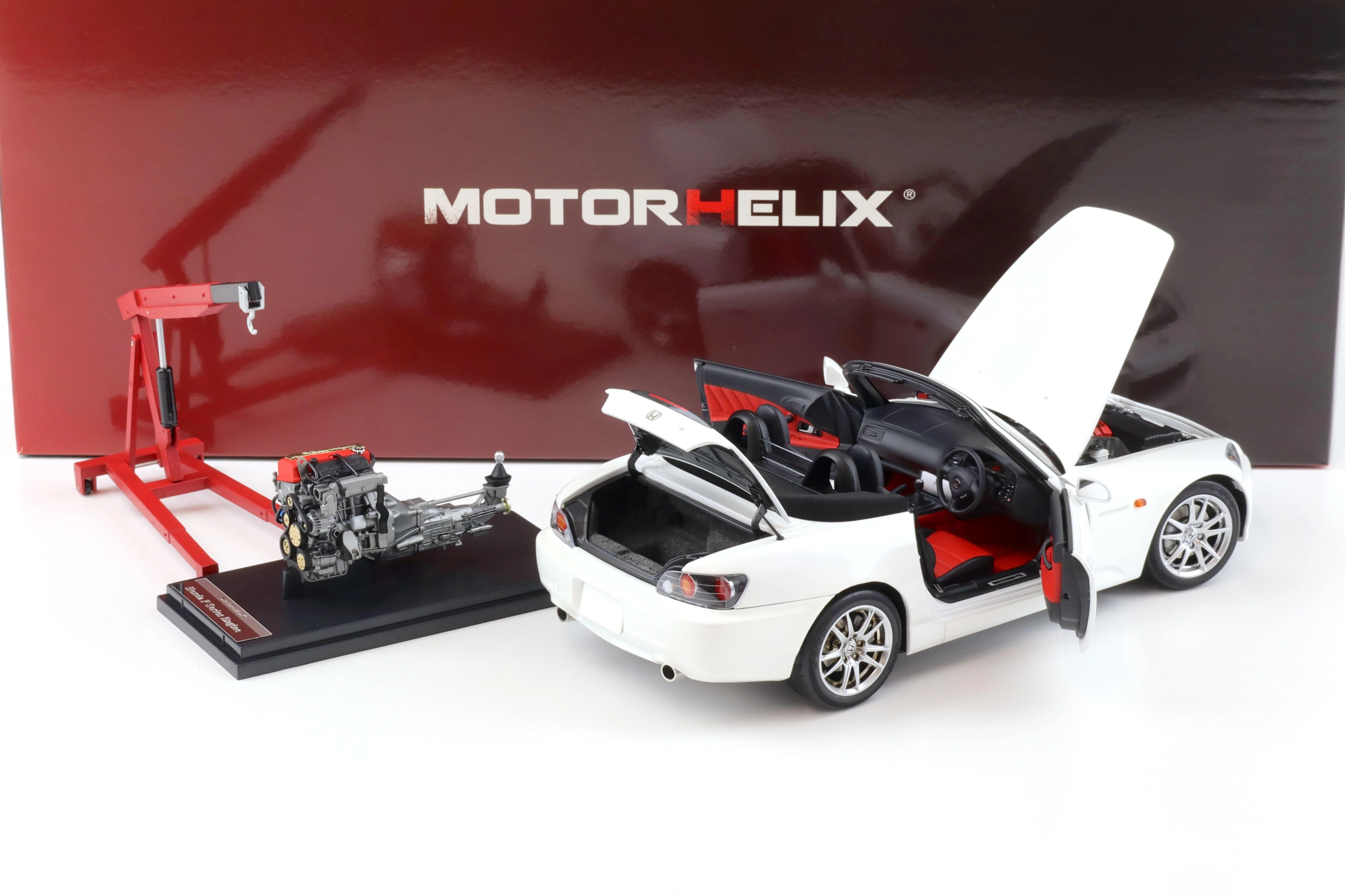 Motorhelix 2000 Honda S2000 (AP2) w/ Engine & Convertible Tops, Grand Prix White 1:18 LIMITED - Image 6