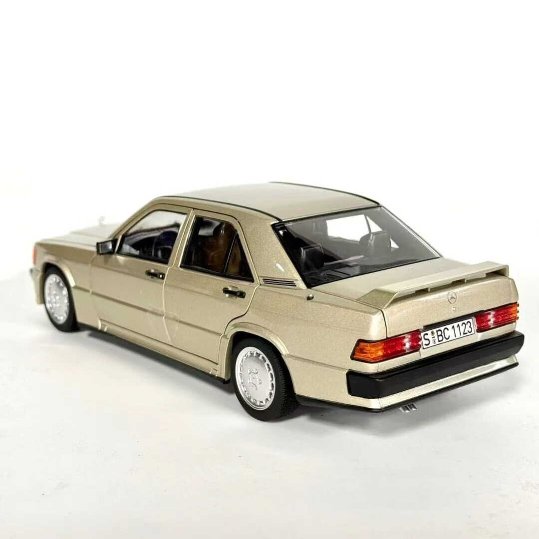 Norev 1984 Mercedes Benz 190E W201 2.3 16V Smoke Silver Metallic 1:18 - Image 2
