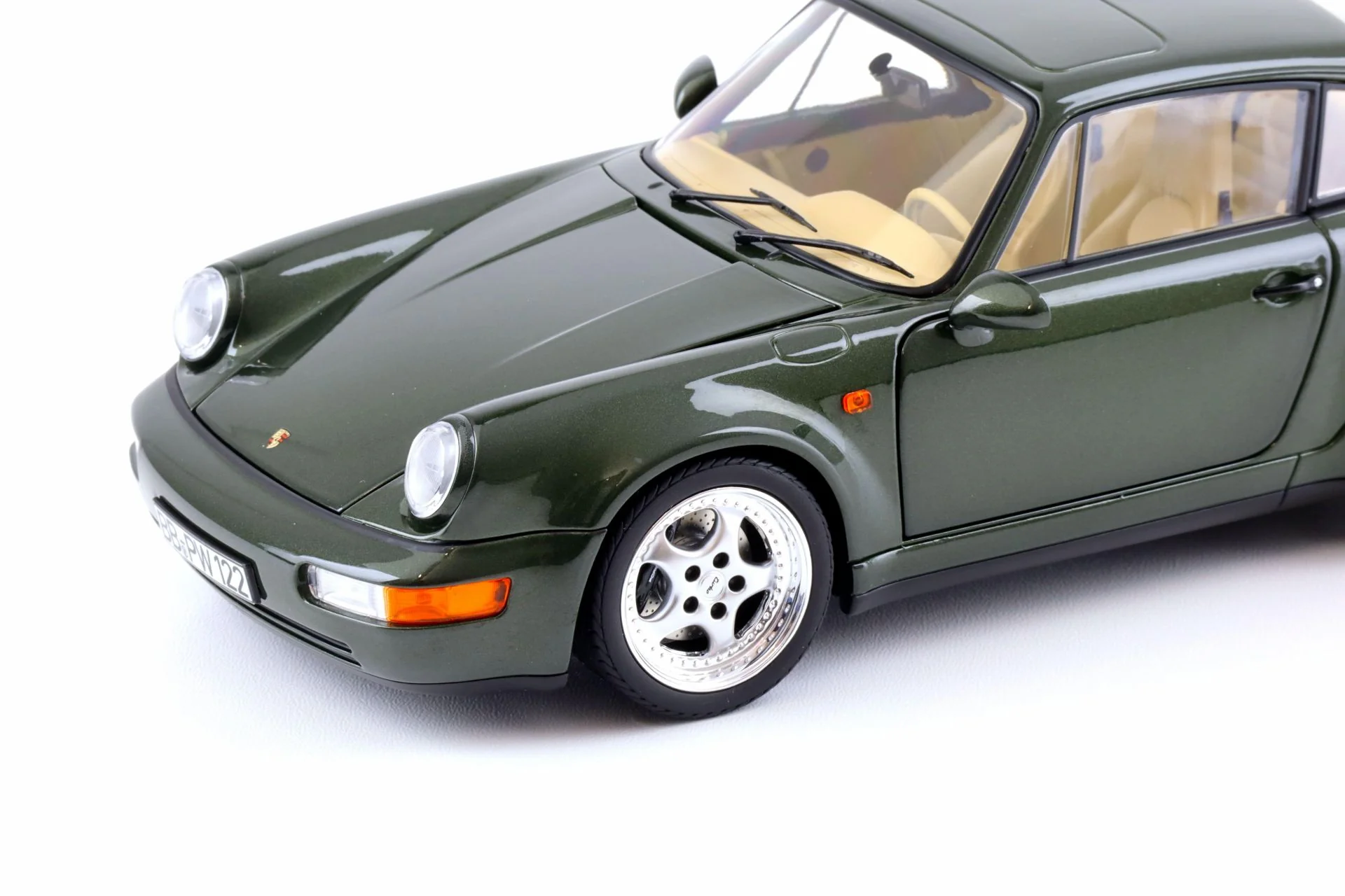 Norev 1993 Porsche 911 964 Turbo 3.6 Coupe Oak Metallic Green 1:18 - Image 5
