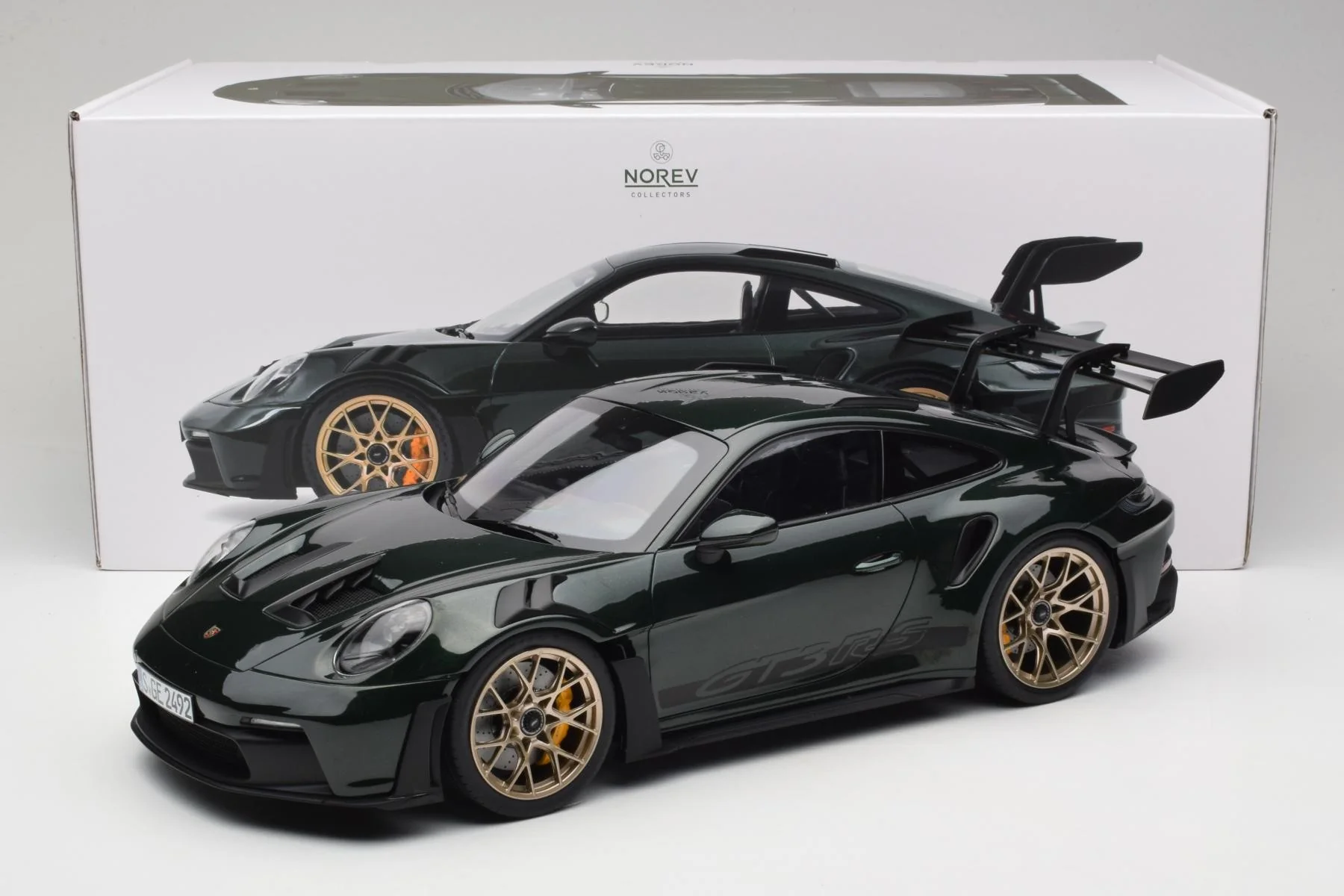 Norev 2022 Porsche 911 992 GT3 RS Jet Green Metallic w/ Black Deco & Gold Wheels 1:12 - Image 6