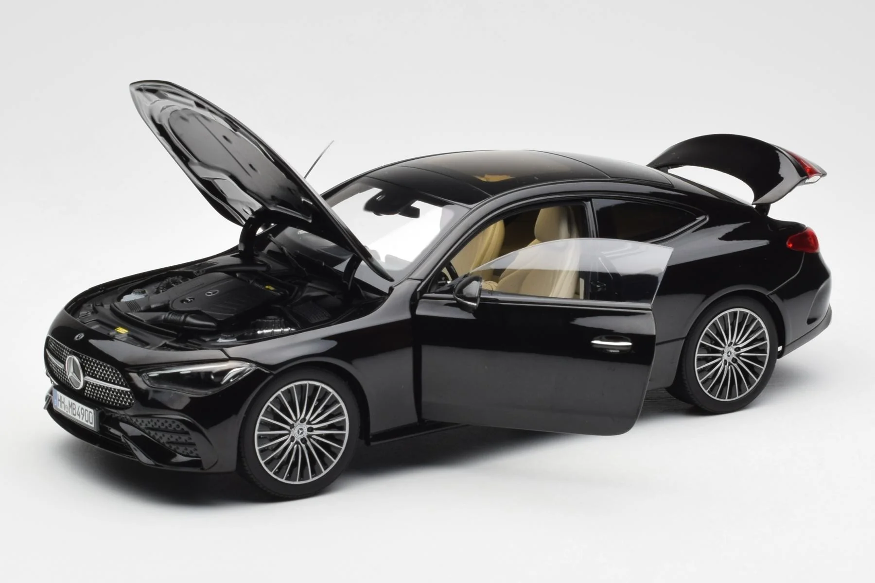 Norev 2024 Mercedes-Benz CLE Coupe C236 Obsidian Black Metallic 1:18 - Image 6