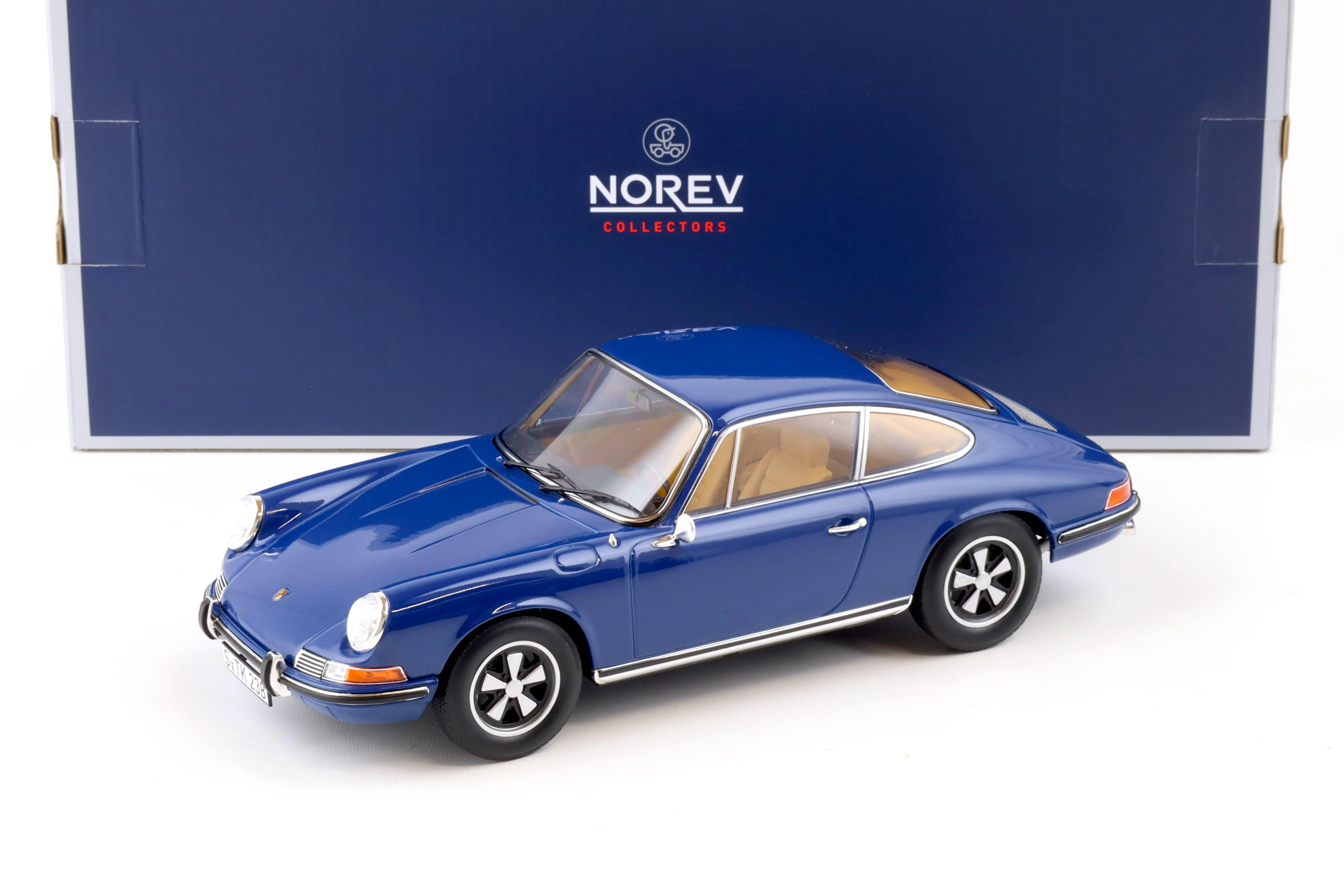 Norev 1969 Porsche 911 S C20 Blue 1:18 - Image 6